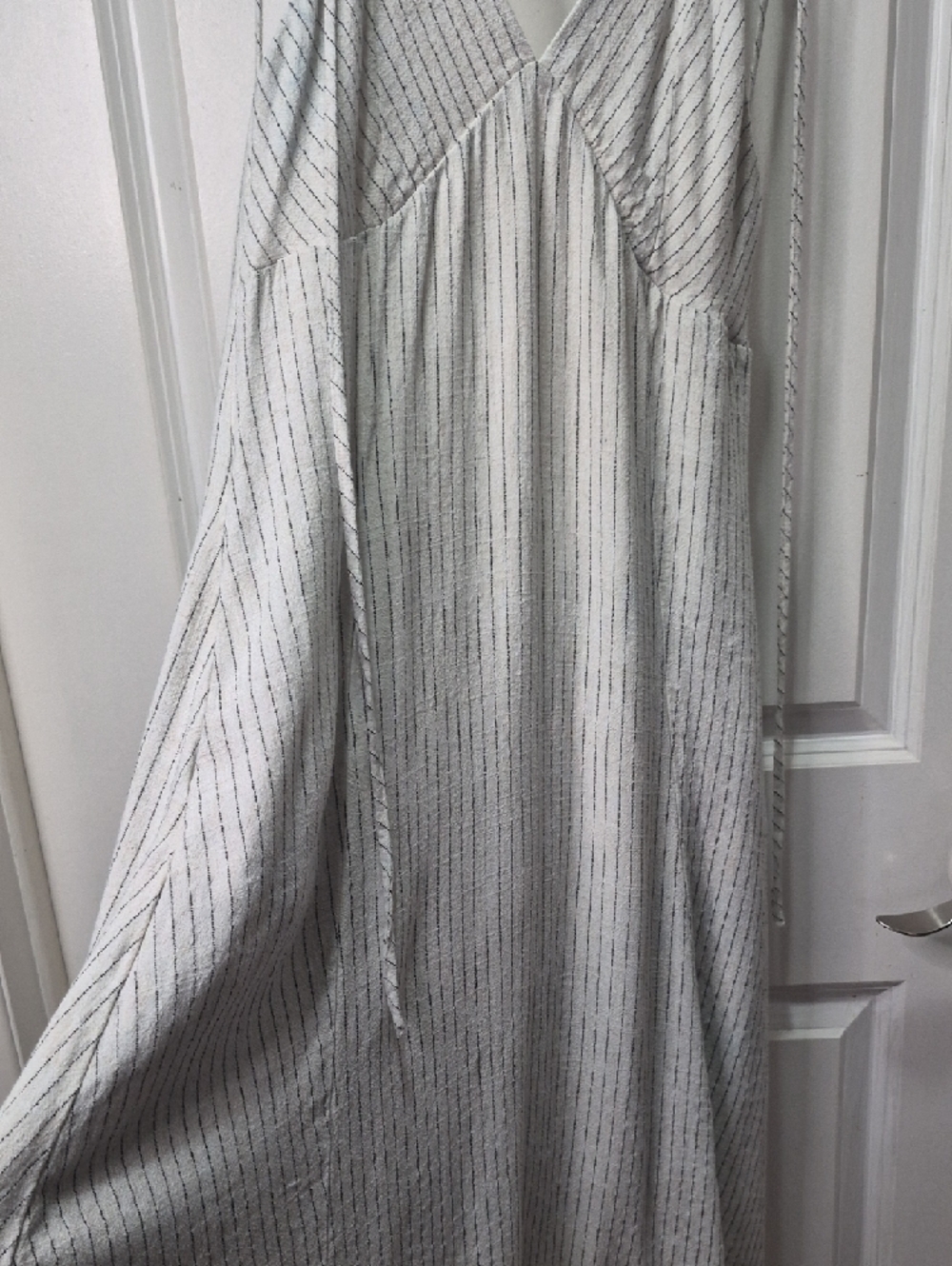 Striped Light‎ Gray Strapless Summer Dress - Picture 4 of 8